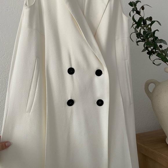 white dress with black buttons - Picture 9 of 10